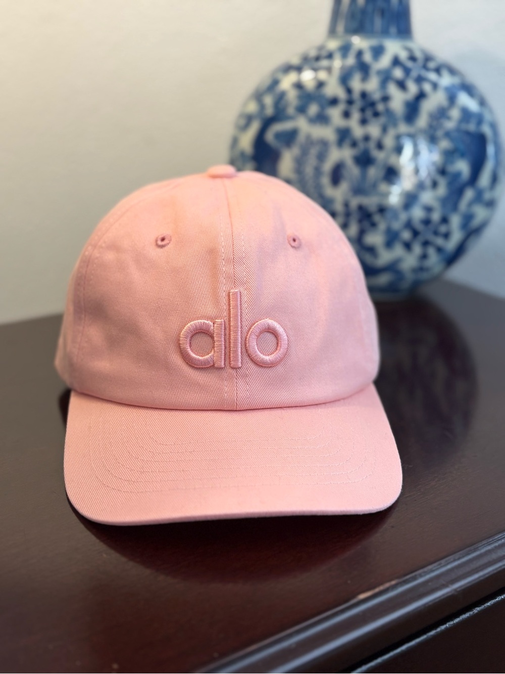 alo Yoga Off Duty Pink Cap